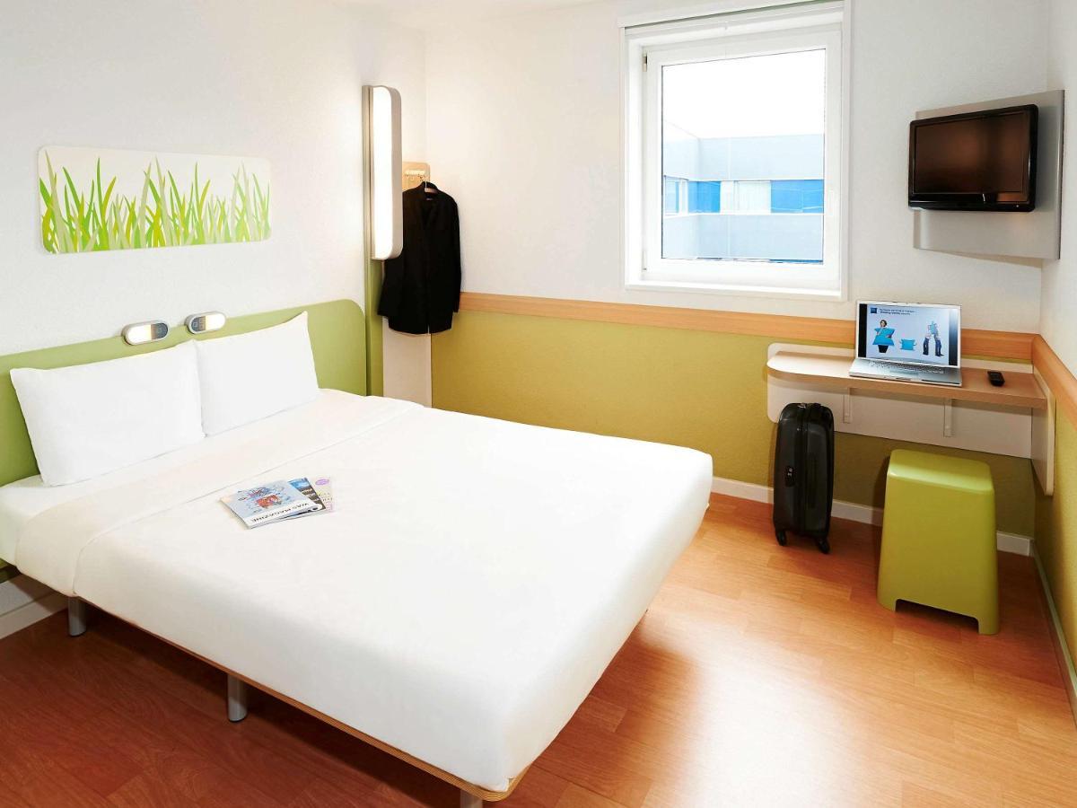 Ibis Budget Marne La Vallee Saint-Thibault-des-Vignes Exterior foto